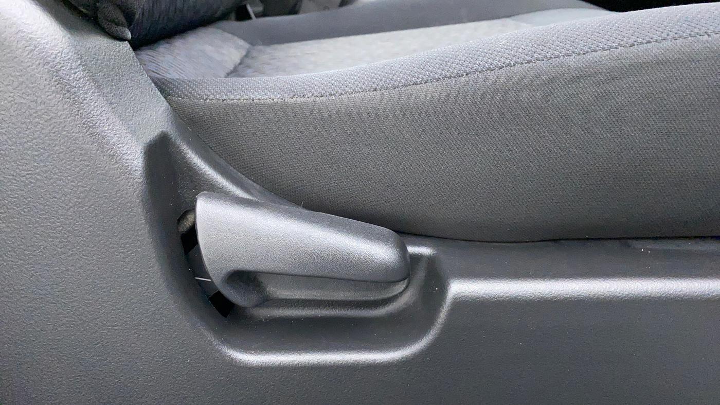 2013 Maruti Wagon R Stingray VXI, Petrol, Manual, 37,313 km, Driver Side Adjustment Panel