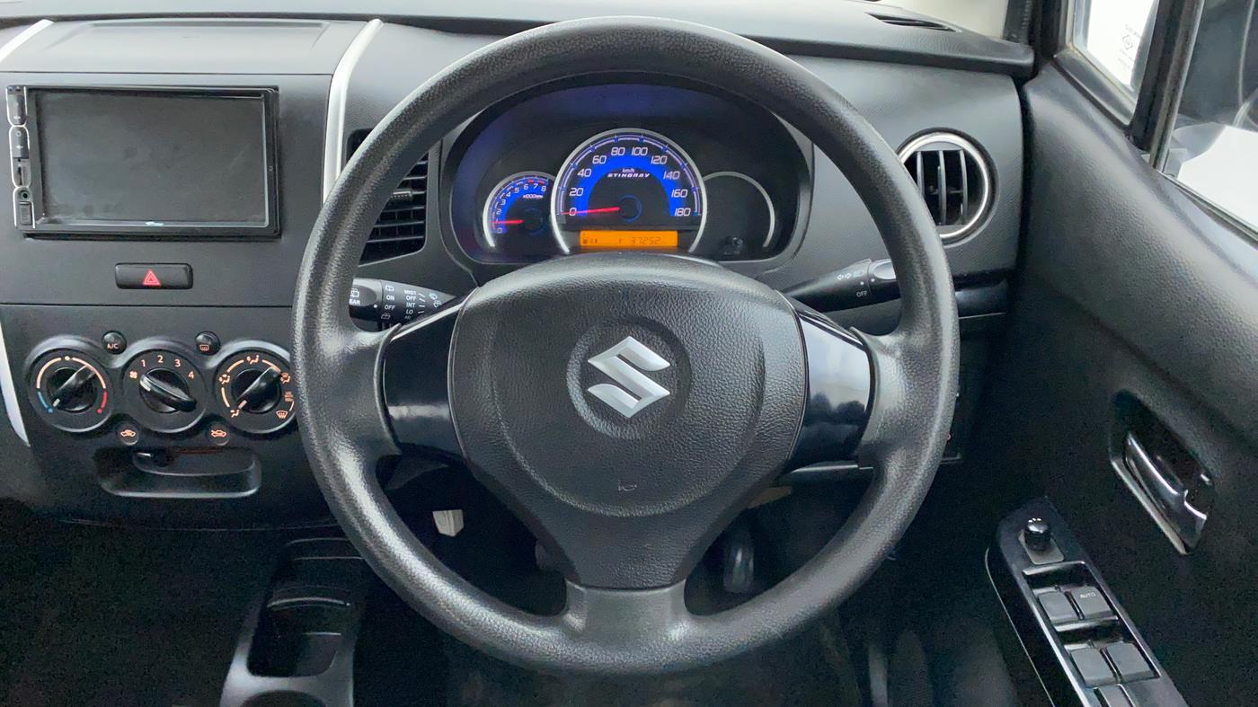 2013 Maruti Wagon R Stingray VXI, Petrol, Manual, 37,313 km, Steering Wheel Close Up