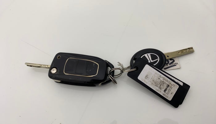 2019 Tata NEXON XMA DIESEL, Diesel, Automatic, 66,883 km, Key Close Up