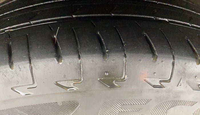 2016 Hyundai Grand i10 MAGNA 1.2 KAPPA VTVT, Petrol, Manual, 84,289 km, Left Front Tyre Tread