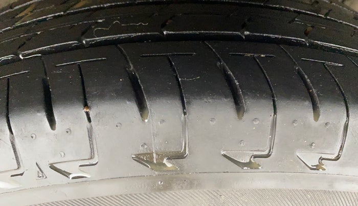 2016 Hyundai Grand i10 MAGNA 1.2 KAPPA VTVT, Petrol, Manual, 84,289 km, Left Rear Tyre Tread