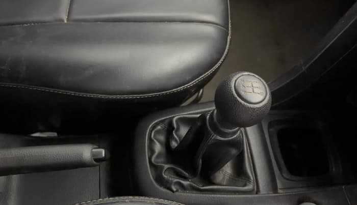 2017 Maruti Swift LXI (O), Petrol, Manual, 41,272 km, Gear Lever