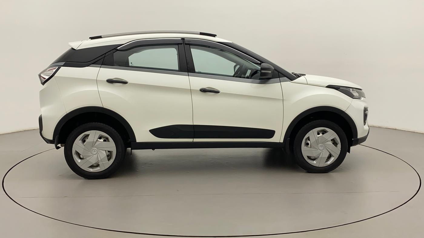 2021 Tata NEXON XE PETROL, Petrol, Manual, 27,410 km, Right Side View