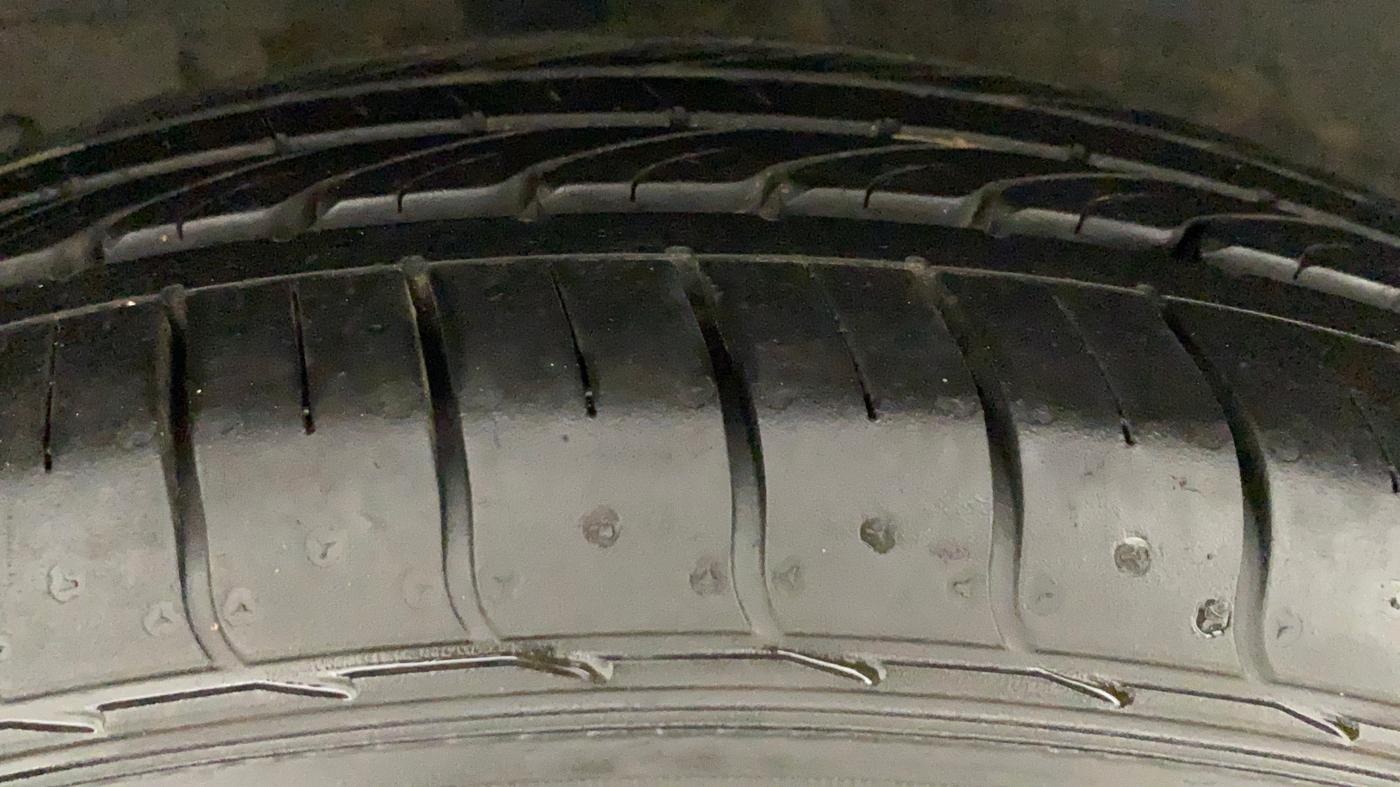 2021 Tata NEXON XE PETROL, Petrol, Manual, 27,410 km, Right Rear Tyre Tread