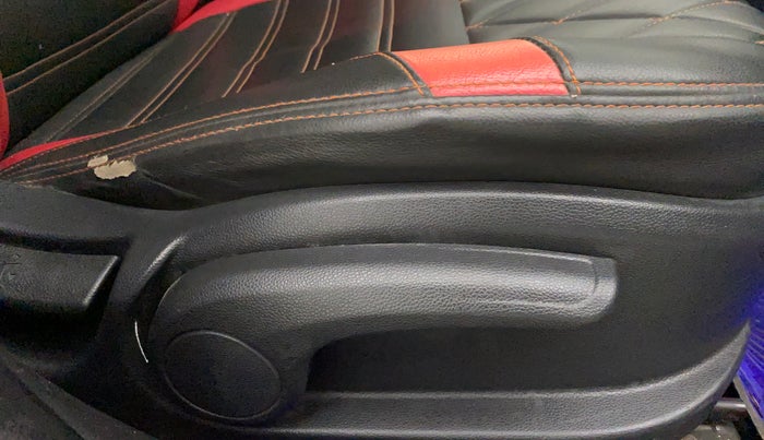 2019 Hyundai Elite i20 ASTA (O) CVT, Petrol, Automatic, 56,646 km, Driver Side Adjustment Panel