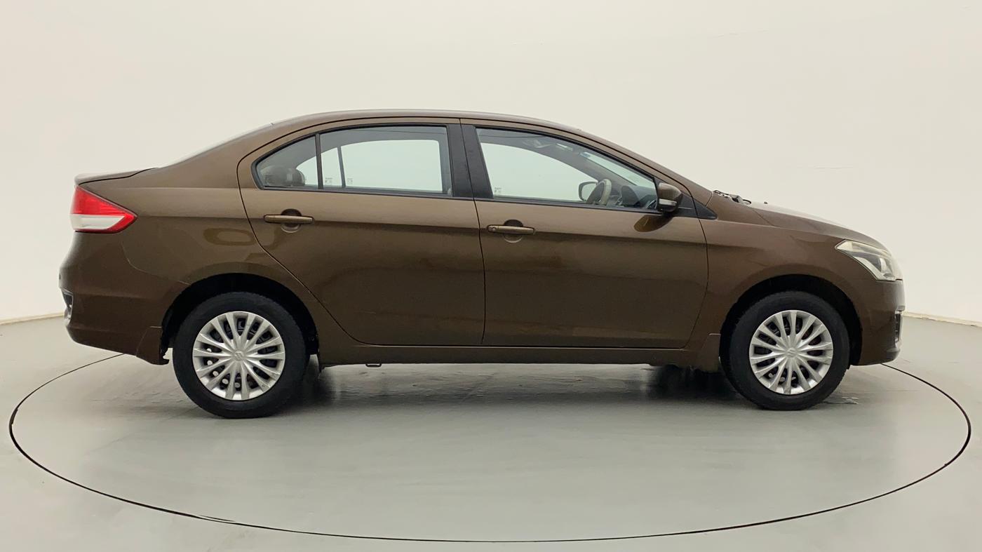 2015 Maruti Ciaz VXI+, Petrol, Manual, 1,19,079 km, Right Side View
