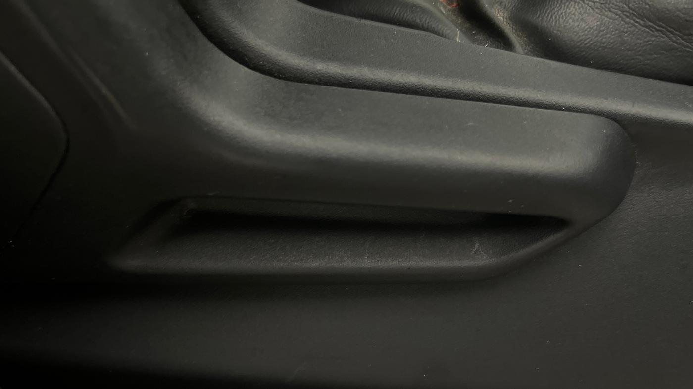 2022 Tata Tiago XT CNG, CNG, Manual, 61,054 km, Driver Side Adjustment Panel