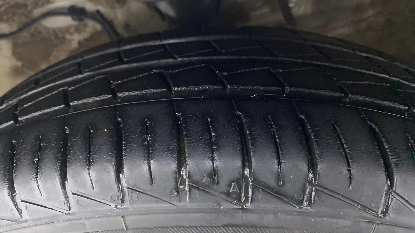 2020 Maruti Alto LXI, Petrol, Manual, 16,453 km, Left Front Tyre Tread