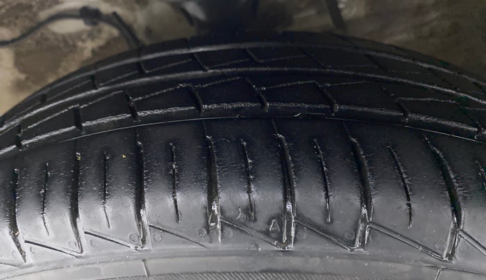 2020 Maruti Alto LXI, Petrol, Manual, 16,453 km, Left Front Tyre Tread