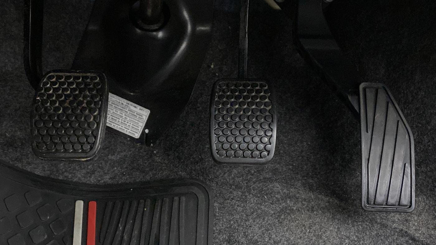 2020 Maruti Alto LXI, Petrol, Manual, 16,453 km, Pedals