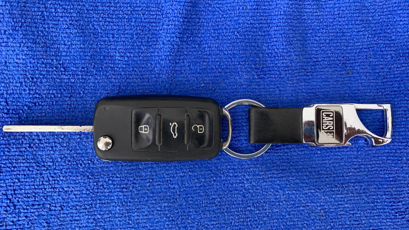 2019 Volkswagen Polo COMFORTLINE 1.0L MPI, Petrol, Manual, 47,385 km, Key Close Up