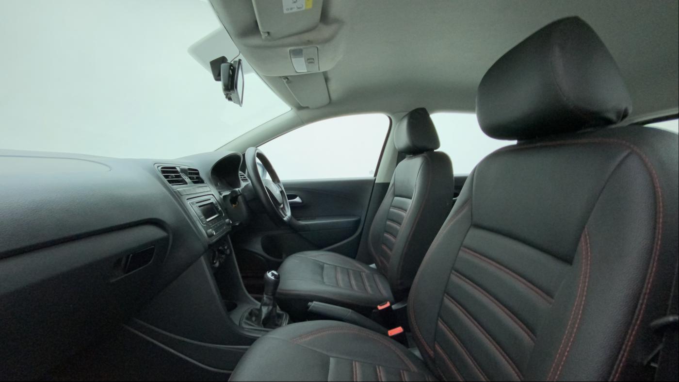 2019 Volkswagen Polo COMFORTLINE 1.0L MPI, Petrol, Manual, 47,385 km, Right Side Front Door Cabin