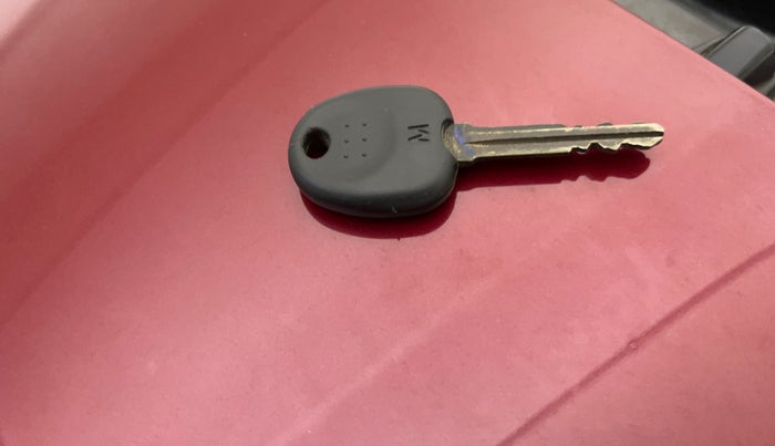 2014 Hyundai i10 SPORTZ 1.1, CNG, Manual, 50,650 km, Key Close Up