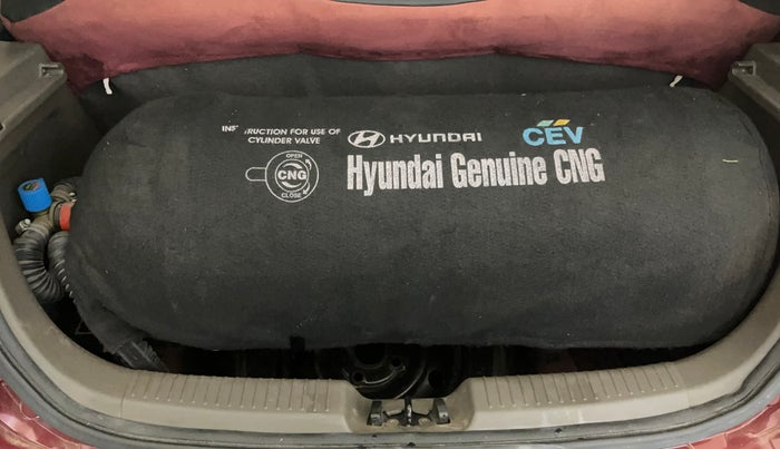 2014 Hyundai i10 SPORTZ 1.1, CNG, Manual, 50,650 km, Boot Inside