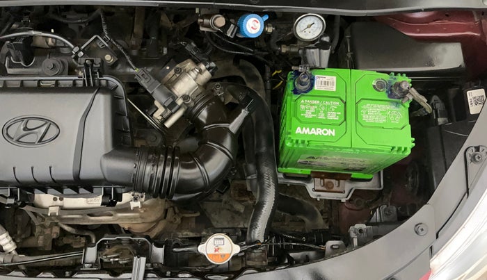 2014 Hyundai i10 SPORTZ 1.1, CNG, Manual, 50,650 km, Engine View - Left