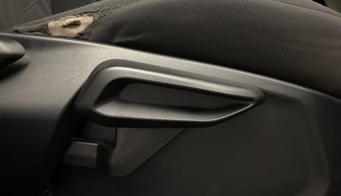 2020 Tata NEXON XZ PLUS PETROL, Petrol, Manual, 86,020 km, Driver Side Adjustment Panel