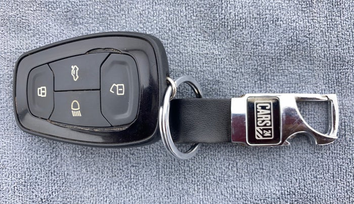 2020 Tata ALTROZ XZ 1.2, Petrol, Manual, 26,417 km, Key Close Up