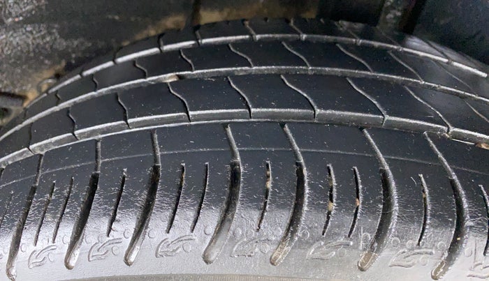 2020 Tata ALTROZ XZ 1.2, Petrol, Manual, 26,417 km, Left Rear Tyre Tread