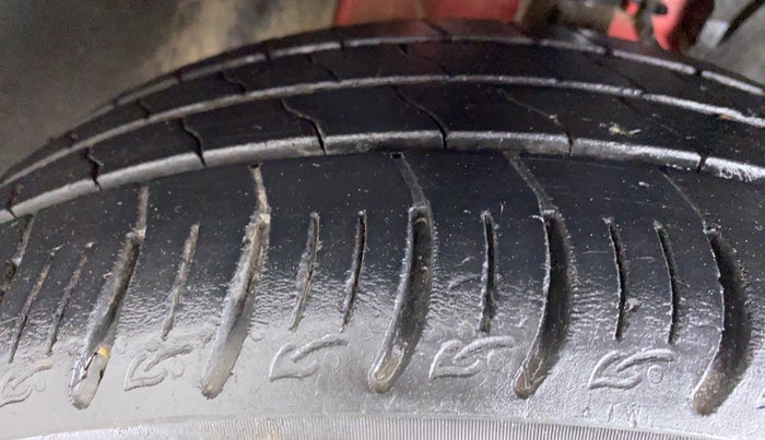 2020 Tata ALTROZ XZ 1.2, Petrol, Manual, 26,417 km, Right Front Tyre Tread