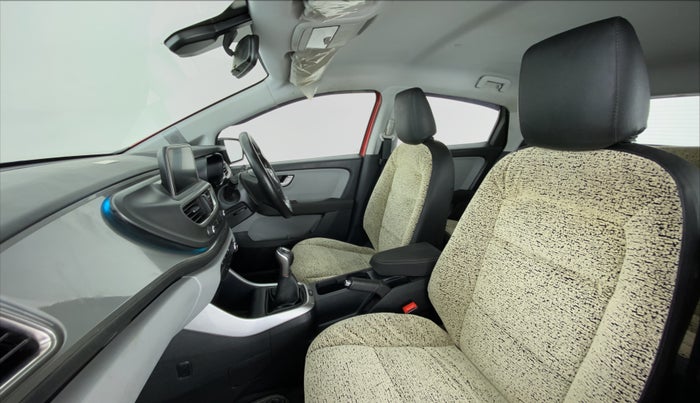 2020 Tata ALTROZ XZ 1.2, Petrol, Manual, 26,417 km, Right Side Front Door Cabin
