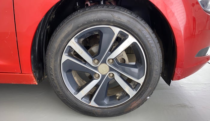 2020 Tata ALTROZ XZ 1.2, Petrol, Manual, 26,417 km, Right Front Wheel
