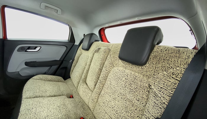 2020 Tata ALTROZ XZ 1.2, Petrol, Manual, 26,417 km, Right Side Rear Door Cabin