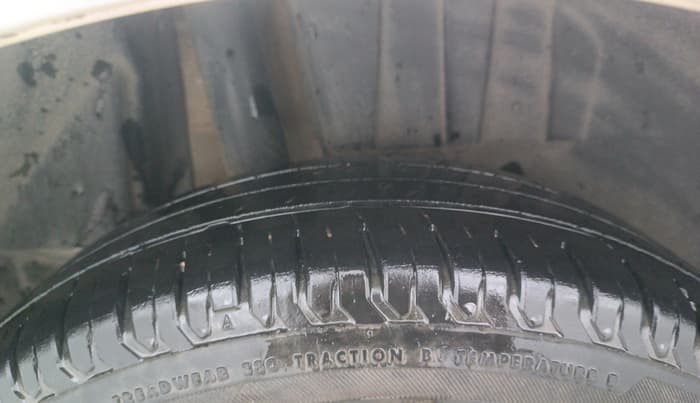 2018 Maruti Dzire ZXI PLUS, Petrol, Manual, 62,350 km, Right Rear Tyre Tread