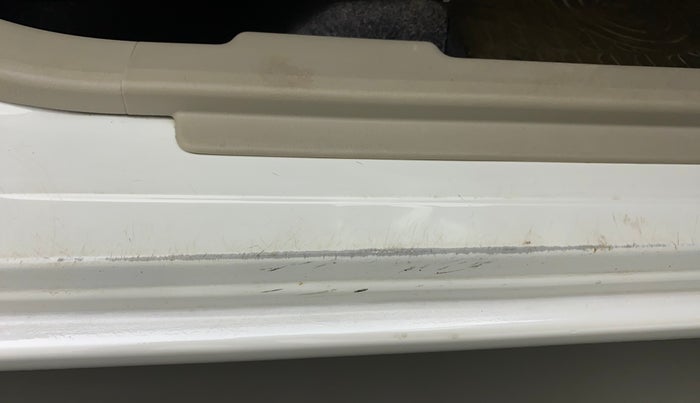 2015 Maruti Celerio VXI AMT, Petrol, Automatic, 70,866 km, Right running board - Minor scratches