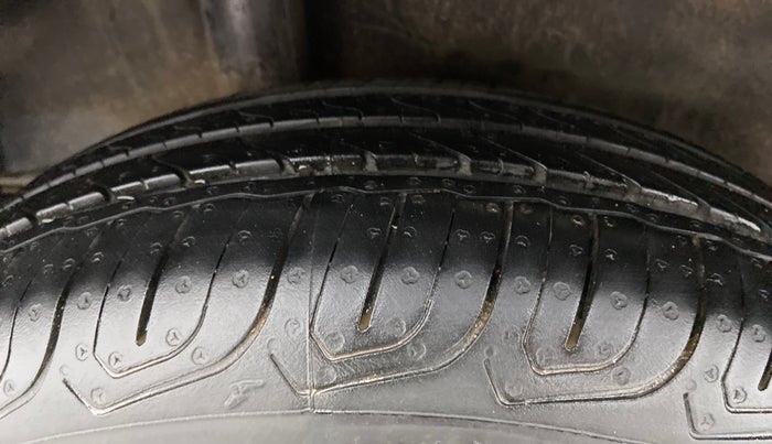 2017 Honda City SV MT PETROL, Petrol, Manual, 16,757 km, Right Rear Tyre Tread
