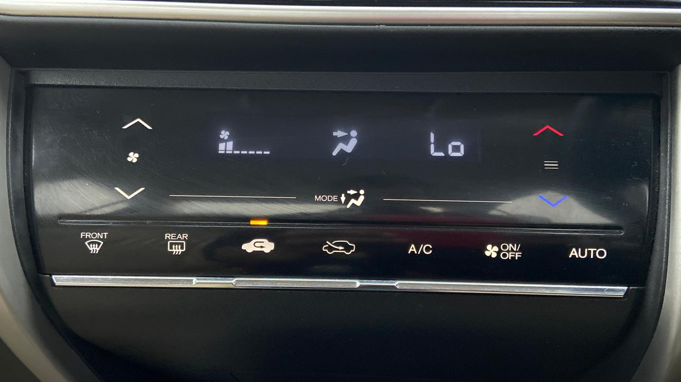 2017 Honda City SV MT PETROL, Petrol, Manual, 16,757 km, Automatic Climate Control
