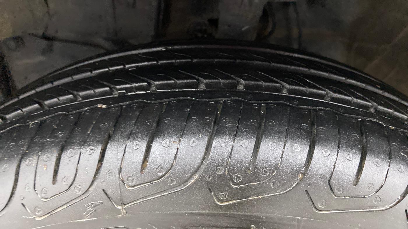 2017 Honda City SV MT PETROL, Petrol, Manual, 16,757 km, Left Front Tyre Tread