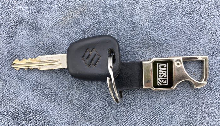 2011 Maruti Alto K10 VXI P, Petrol, Manual, 38,042 km, Key Close Up