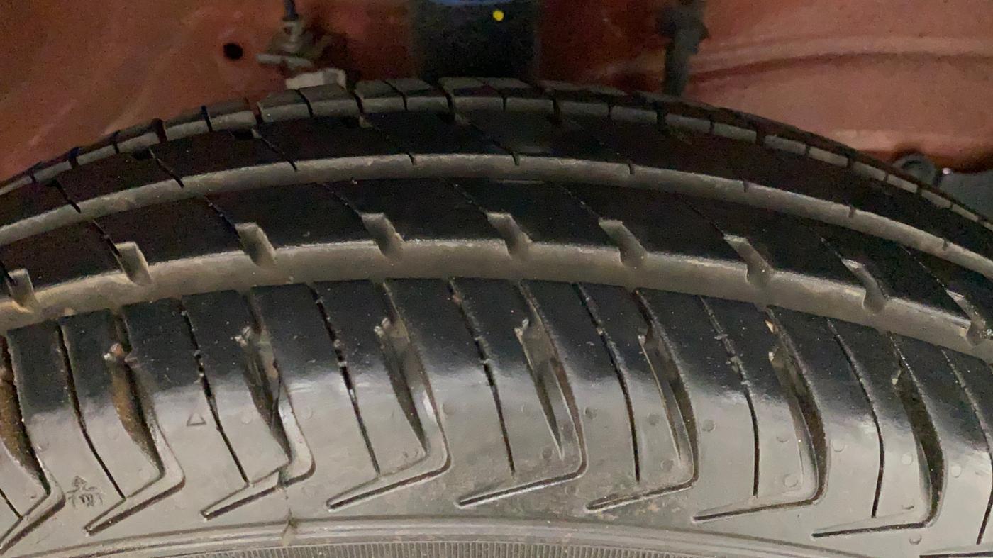 2023 Maruti Alto K10 VXI PLUS, Petrol, Manual, 2,568 km, Right Front Tyre Tread
