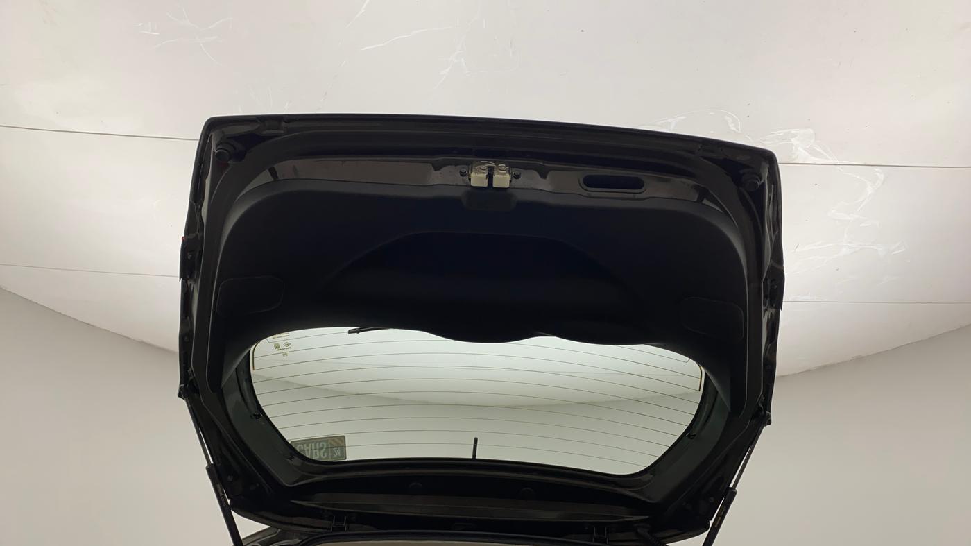2017 Honda WR-V 1.5L I-DTEC VX MT, Diesel, Manual, 20,850 km, Boot Door Open