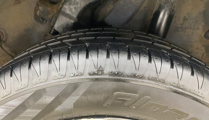 2020 Hyundai VENUE SX 1.4 CRDI, Diesel, Manual, 94,599 km, Left Rear Tyre Tread