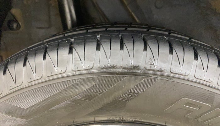 2020 Hyundai VENUE SX 1.4 CRDI, Diesel, Manual, 94,599 km, Right Rear Tyre Tread