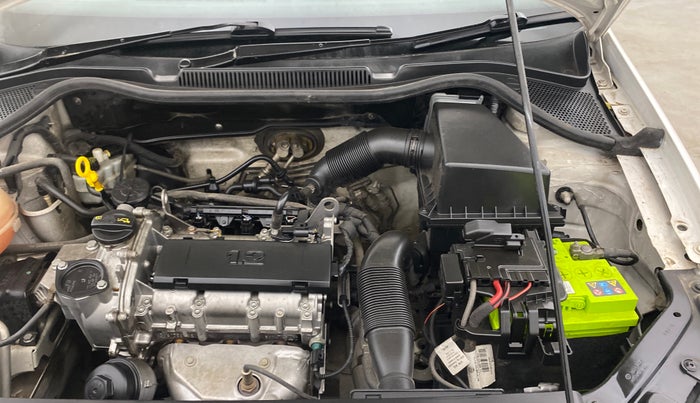 2015 Volkswagen Polo TRENDLINE 1.2L PETROL, Petrol, Manual, 60,768 km, Engine View - Left