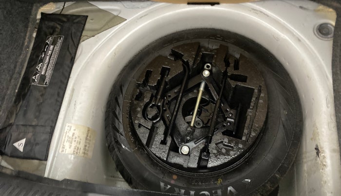 2015 Volkswagen Polo TRENDLINE 1.2L PETROL, Petrol, Manual, 60,768 km, Spare Tyre