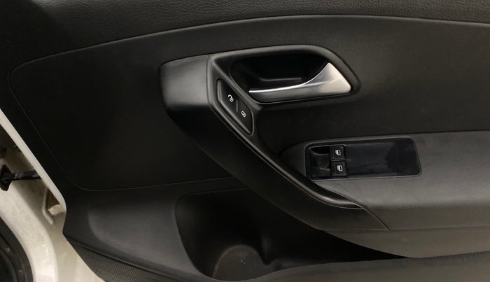 2015 Volkswagen Polo TRENDLINE 1.2L PETROL, Petrol, Manual, 60,768 km, Driver Side Door Panels Control