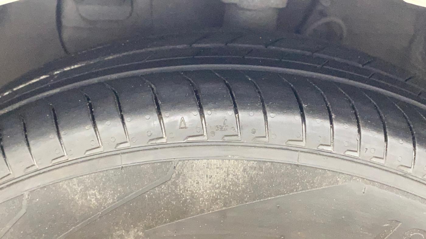 2018 Hyundai Elite i20 ASTA 1.2  CVT, Petrol, Automatic, 67,167 km, Left Front Tyre Tread