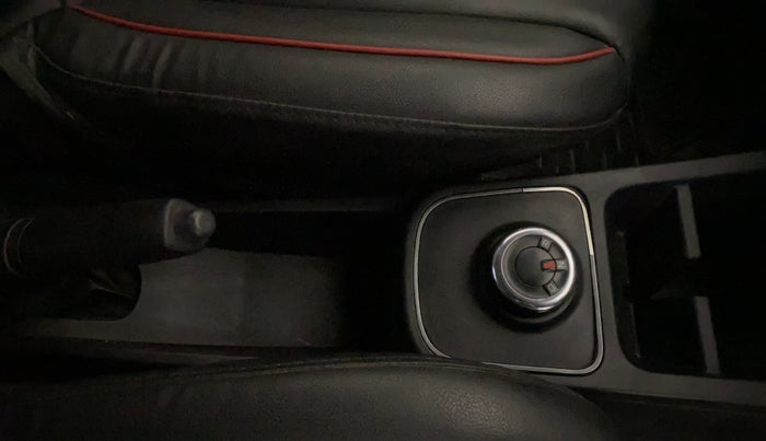 2021 Renault Kwid RXL 1.0 AMT, Petrol, Automatic, 41,489 km, Gear Lever