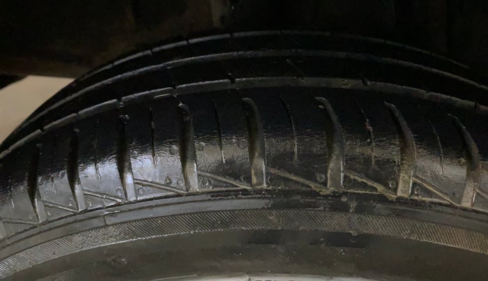 2021 Renault Kwid RXL 1.0 AMT, Petrol, Automatic, 41,489 km, Right Rear Tyre Tread