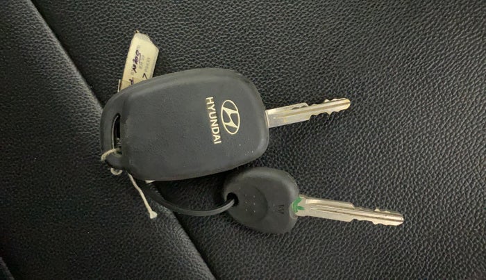 2023 Hyundai GRAND I10 NIOS SPORTZ AMT 1.2 KAPPA VTVT, Petrol, Automatic, 53,757 km, Key Close Up