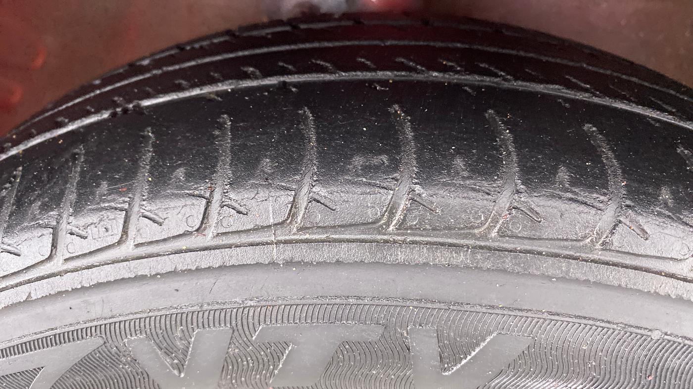 2018 Maruti Celerio ZXI OPT, Petrol, Manual, 43,271 km, Right Front Tyre Tread