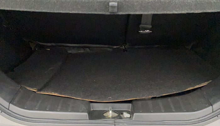 2016 Maruti Wagon R 1.0 VXI, Petrol, Manual, 23,524 km, Boot Inside