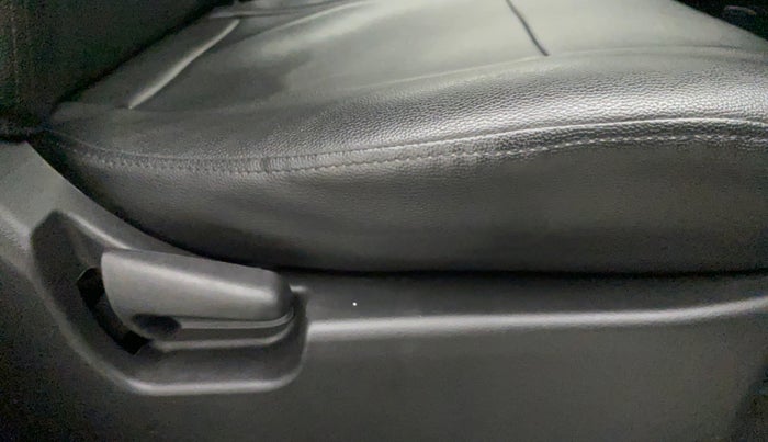 2016 Maruti Wagon R 1.0 VXI, Petrol, Manual, 23,524 km, Driver Side Adjustment Panel