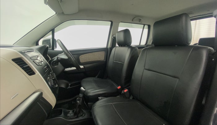 2016 Maruti Wagon R 1.0 VXI, Petrol, Manual, 23,524 km, Right Side Front Door Cabin