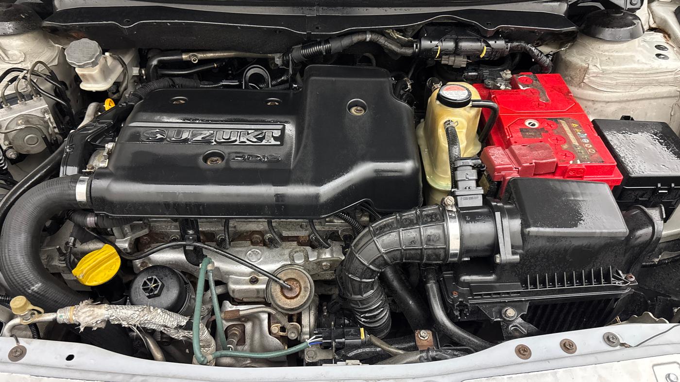 2015 Maruti Ciaz VDI+ SHVS, Diesel, Manual, 1,32,516 km, Engine View