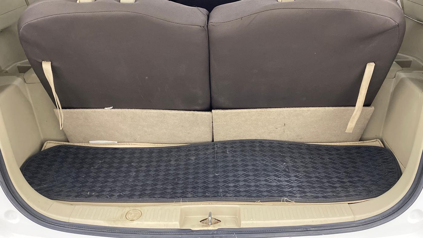 2018 Maruti Ertiga VDI SHVS, Diesel, Manual, 81,534 km, Boot Inside