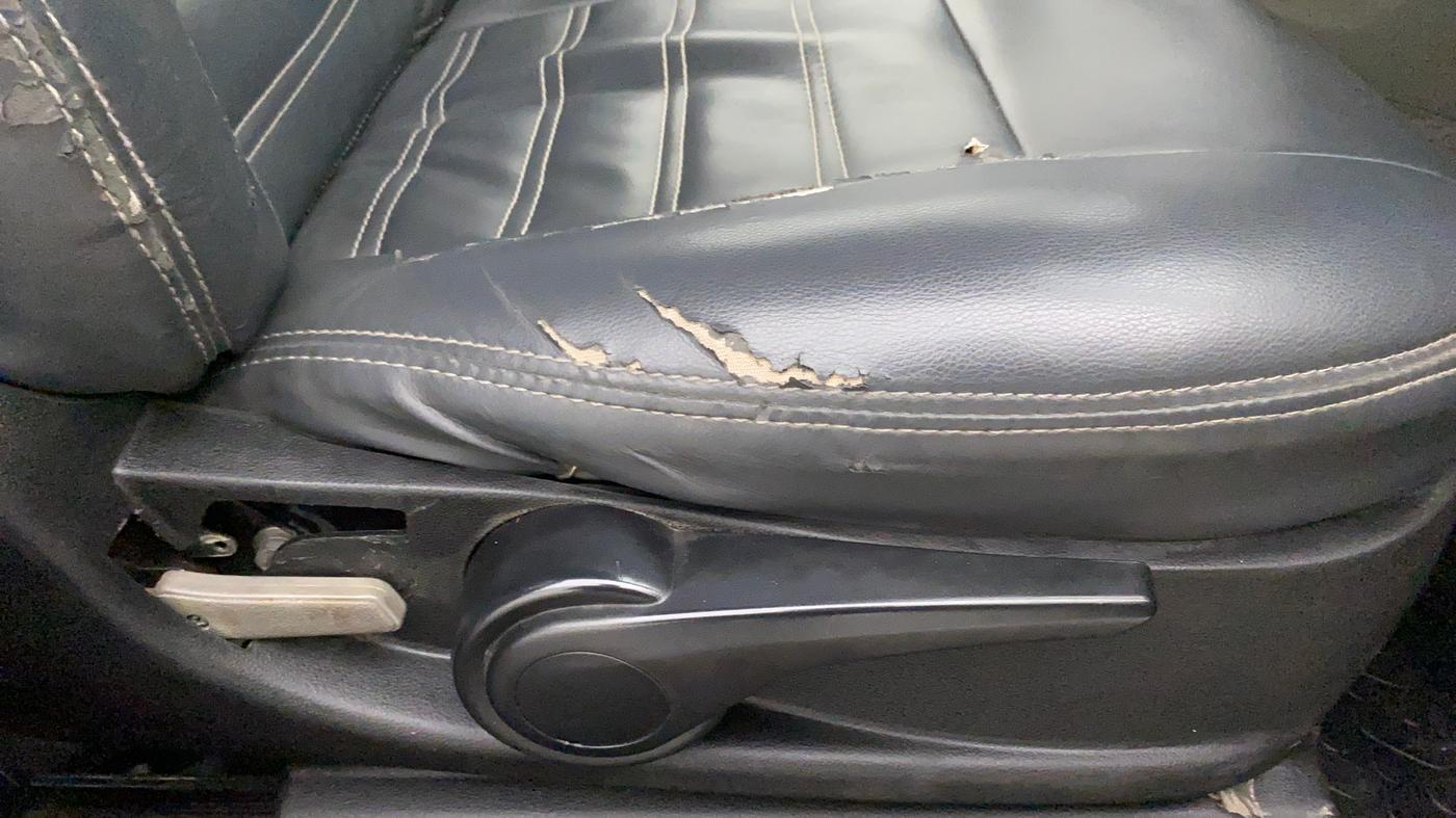 2018 Tata NEXON XZA PLUS DIESEL, Diesel, Automatic, 1,09,563 km, Driver Side Adjustment Panel